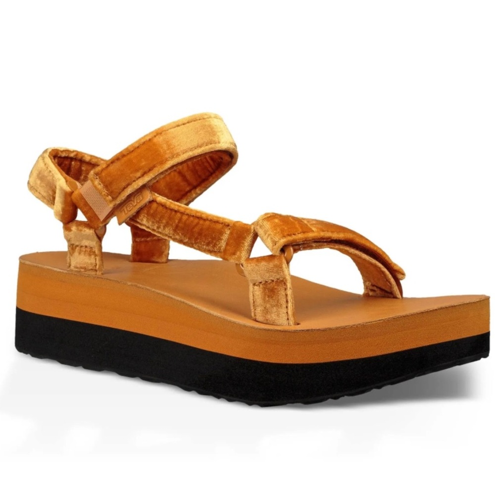 Teva Women’s Flatform Universal Velvet/Leather Sandals in Amber